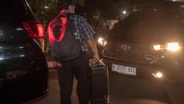 Fakta Seputar KPK Geledah Ruang Kerja Ketua DPRD DKI hingga Cinta Mega PDIP