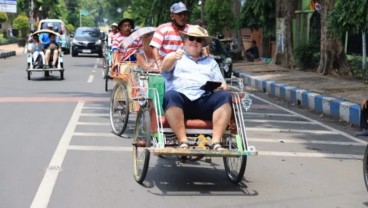 Kapal Pesiar Sandar di Probolinggo, 261 Turis Keliling Kota