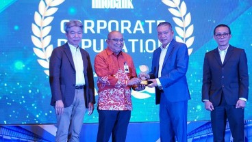Kualitas Produk, Jasa, dan Layanan Semakin Unggul, Bankaltimtara Raih Penghargaan Terbaik Dalam Infobank-MRI SLE Award 2023