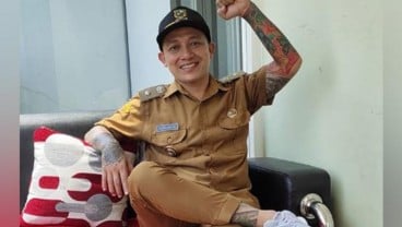 Sosok Hoho Alkaf, Kades Bertato asal Banjarnegara yang Mendadak Viral