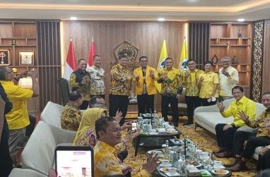 Gabung Golkar, SMRC Nilai Ridwan Kamil Bakal Gilas Suara Prabowo dan Anies di Jabar