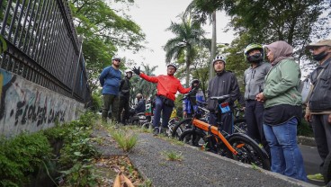 Pemkot Bandung Bakal Rekayasa Trotoar Agar tak Jadi Tempat Parkir Liar