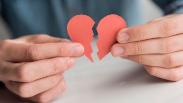 Begini Cara Melupakan Seseorang, Dijamin Bisa Cepat Move On!