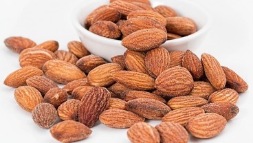 Ini 10 Manfaat Kacang Almond Bagi Kesehatan dan Efek Sampingnya