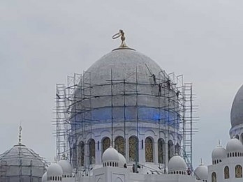 Belum Terpakai, Kubah Masjid Raya Sheikh Zayed Malah Rusak Kena Hujan