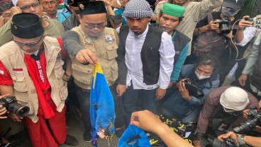 Massa Aksi Bakar Bendera Swedia, Protes Pembakaran Al Quran