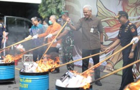 Pemprov Jateng dan Bea Cukai Musnahkan 9,7 Juta Rokok Ilegal
