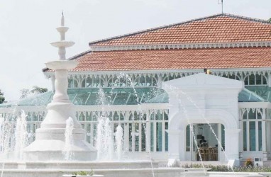 Taman Pracima Mangkunegaran, Nikmati Makan Siang dengan Menu Khas Kerajaan