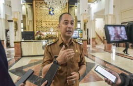 Wali Kota Eri Pastikan Durasi Layanan Perizinan di Surabaya Maksimal 7 Hari