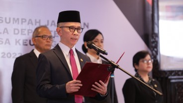 OJK Rombak Deputi Komisioner Pasar Modal, Leasing, Hingga Asuransi, Ini Daftarnya