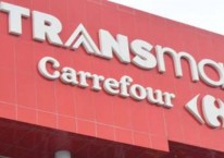 CT Group menggelar vaksinasi Sinovac gratis di gerai Transmart Carrefour/Istimewa. Fenomena Bergugurannya Transmart, Akhir era Hypermarket?