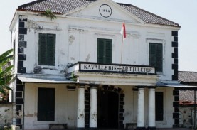 Mengenal Gedung Kavallerie-Artillerie, Benteng yang…