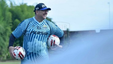 Klaim Kontroversial Eks Pelatih Persib Soal Juara "Settingan" Persija Bikin Gaduh Medsos