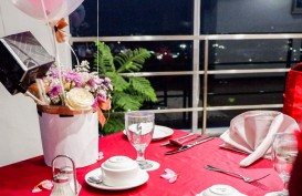 Rayakan Valentine, Nikmati Makan Malam Romantis di Lantai Tertinggi Grand Candi Hotel