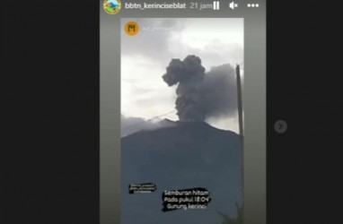 Lagi, Gunung Kerinci Erupsi Hampir 2 Jam