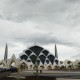 Keadaan Terkini Masjid Al Jabbar: Banyak Sampah, Copet dan Macet