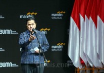 Menteri BUMN Erick Thohir memberikan paparan dalam acara Mandiri Investment Forum (MIF) 2023 di Jakarta, Rabu (1/2/2023). Bisnis/Suselo Jati