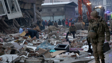 Dunia Harus Tahu! AS Cuma Jual Napas, Rusia sudah Gercep Bantu Korban Gempa di Suriah