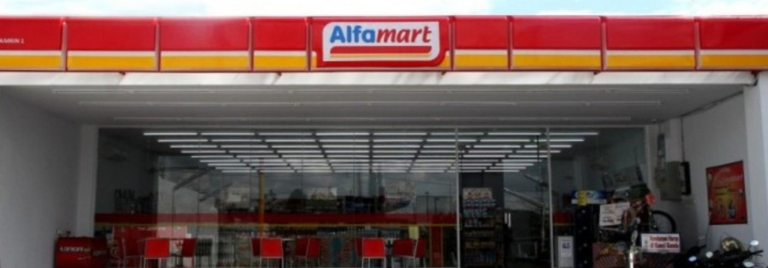 Tampilan gerai Alfamart, minimarket yang dikelola PT Sumber Alfaria Trijaya Tbk. (AMRT)./alfamart.co.id