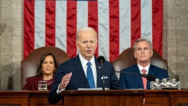 Desakan Biden Hindari Bom Waktu Utang AS