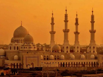 Masjid Raya Sheikh Zayed Dibuka untuk Umum saat Ramadan, Ini Agendanya