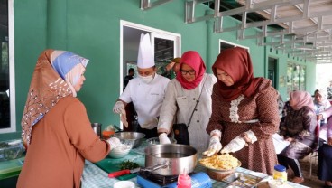 Aston Inn Pandanaran Semarang Memasak Bersama Ibu Persit Kartika Chandra Kirana