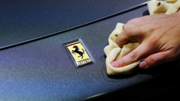 Spesifikasi dan Bocoran Harga Supercar PHEV Ferrari 296 GTS yang Siap Mengaspal di Indonesia