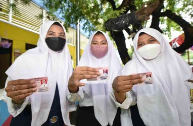 408.792 Anak Surabaya Sudah Kantongi Kartu Identitas