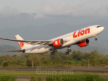 Cuaca Buruk, Lion Air Jakarta-Bengkulu Mendarat Darurat di Palembang