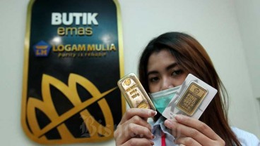 Harga Emas 24 Karat Antam Hari Ini Kalem, Rp1,02 Juta per Gram