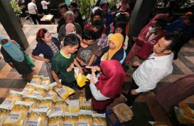 Operasi Pasar Beras Murah Surabaya Disiapkan 40 - 50 Ton Per Hari