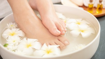 Ini 10 Cara Menghilangkan Bau Kaki Permanen dengan Gampang