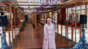 13 Tahun Berkarya, Ria Miranda Gelar Minang Dekade