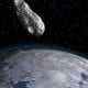 Asteroid Sebesar 10 Kali Lipat Lapangan Sepak Bola Meluncur Menuju Bumi