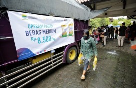 Kurang dari 1 Jam, 30 Ton Beras Medium Murah Ludes di Kota Bandung