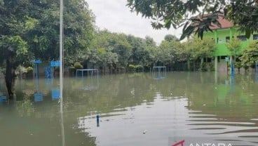 Banjir Kota Solo, Sekolah Jadi Tempat Mengungsi