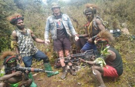 Foto dan Kondisi Pilot Susi Air Phillip Mehrtens yang Disandera KKB Papua
