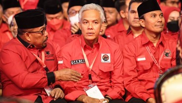SMRC: Ganjar Unggul di Pemilih NU, Prabowo dan Anies Terpaut Jauh