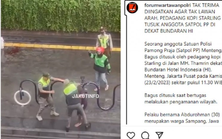 Video bentrok Satpol PP vs pedagang kaki lima di Jakarta - Instagram @forumwartawanpolri.