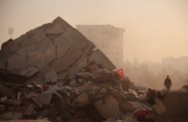 184 Orang Ditangkap Akibat Bangunan Runtuh Pascagempa Turki