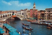Italia Alami Kekeringan Terpanah, Kanal Air Venesia Surut Tersisa Lumpur
