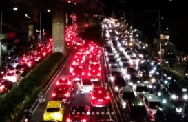 Sebagian Jalan di Jakarta Terpantau Padat Malam Ini, Mobil-Motor Tak Bergerak