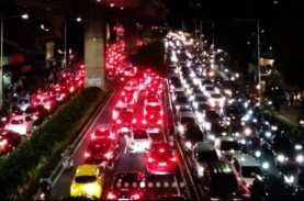 Sebagian Jalan di Jakarta Terpantau Padat Malam Ini,…