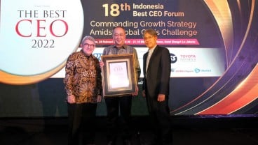 Dirut BNI Raih Penghargaan The Best CEO with Distinction 2022