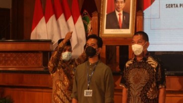 5 Berita Populer: Gaji Wali Kota Solo, Mobil Gibran Tak Masuk LHKPN 2022