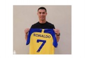 Bantu Korban Gempa Turki, Cristiano Ronaldo Kirim 1 Pesawat Penuh Barang