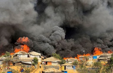 Kebakaran di Bangladesh Telan Habis Kamp Pengungsi Rohingya