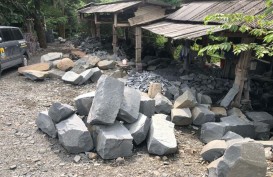 Bupati Cirebon Setuju Relokasi Kawasan Pengrajin Batu Alam