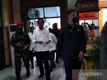 Momen Jokowi, Prabowo, dan Ganjar Kompak Tinjau Panen Raya di Kebumen
