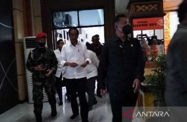 Momen Jokowi, Prabowo, dan Ganjar Kompak Tinjau Panen Raya di Kebumen